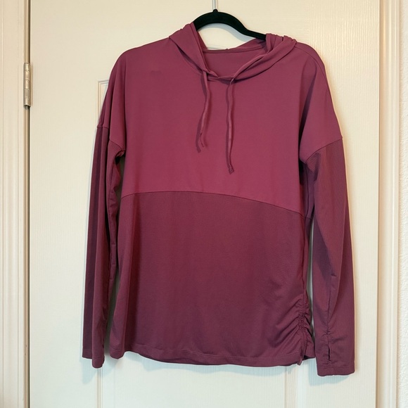 Fabletics Two-Tone Hooded Pullover for running - Picture 1 of 3